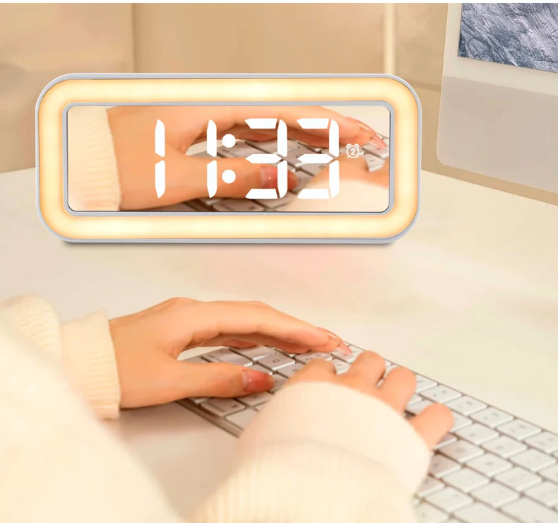 Three Alarm Sounds Digital Alarm Clock with Night Light and USB Port ABS/plastic Alarm Led Clock